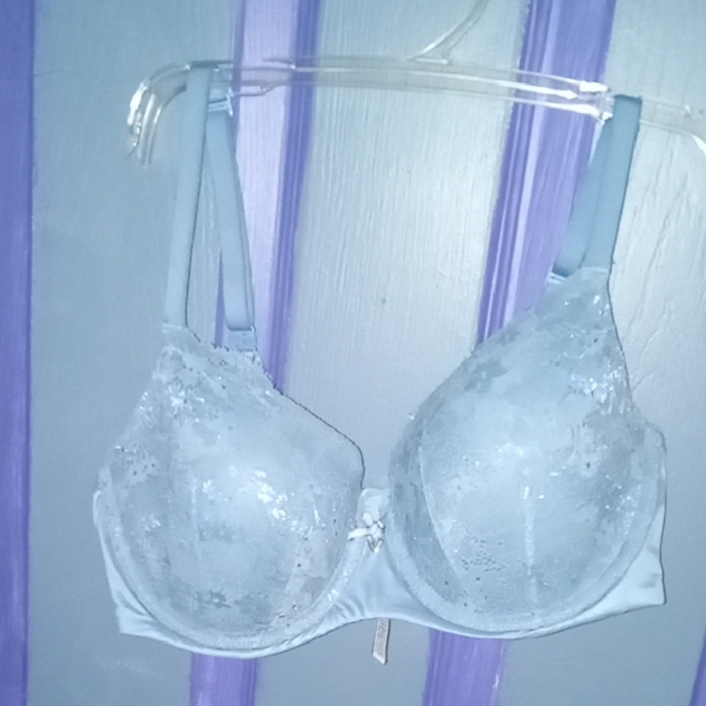 Elegant Lace Underwire Bra